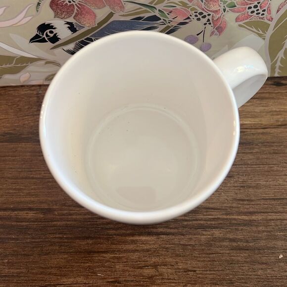 White and Green Ceramic Mug with Earth Design - Picture 3 of 4